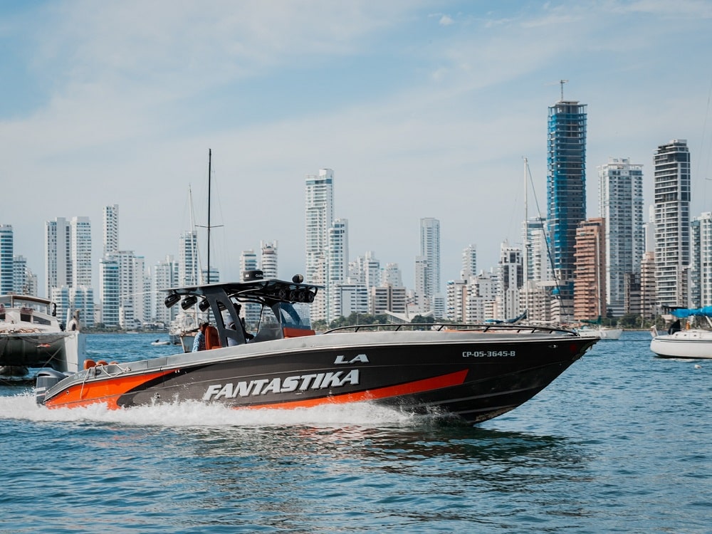 Lancha La Fantastika - Image 2